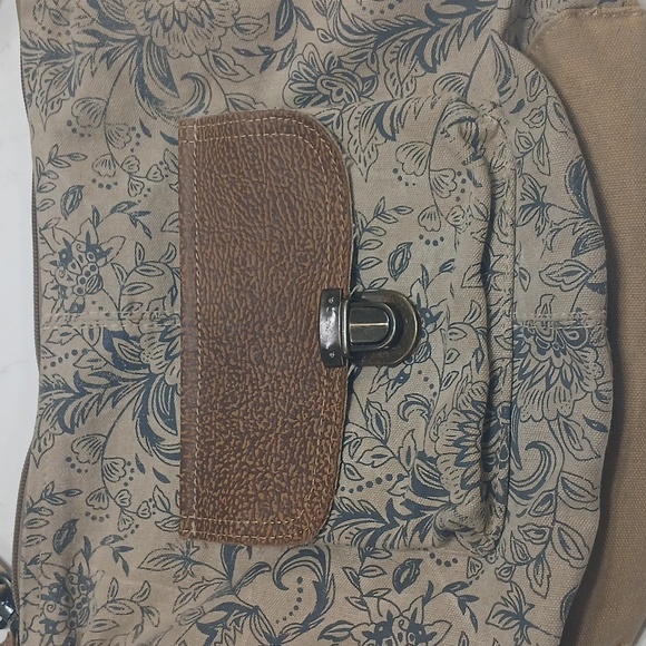 Tan and Brown Shoulder Bag with Floral Print and Adjustable Strap - Picture 2 of 7